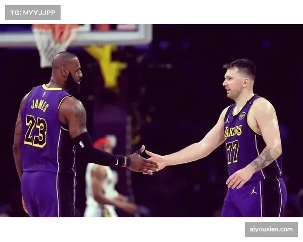 湖人东契奇詹姆斯组合效果显著 球队暂列西部第五名